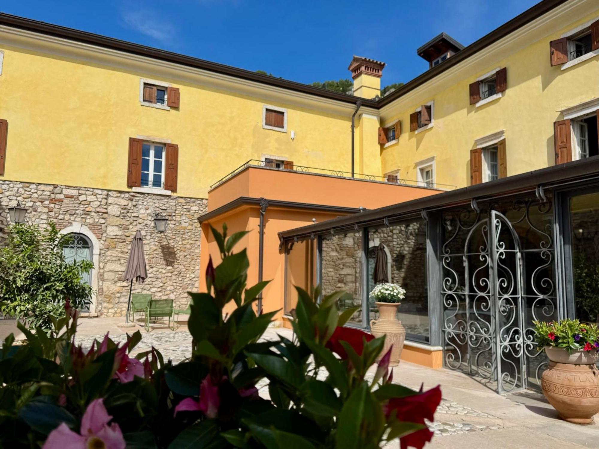 Corte Impero Hotel & Restaurant Affi Eksteriør bilde