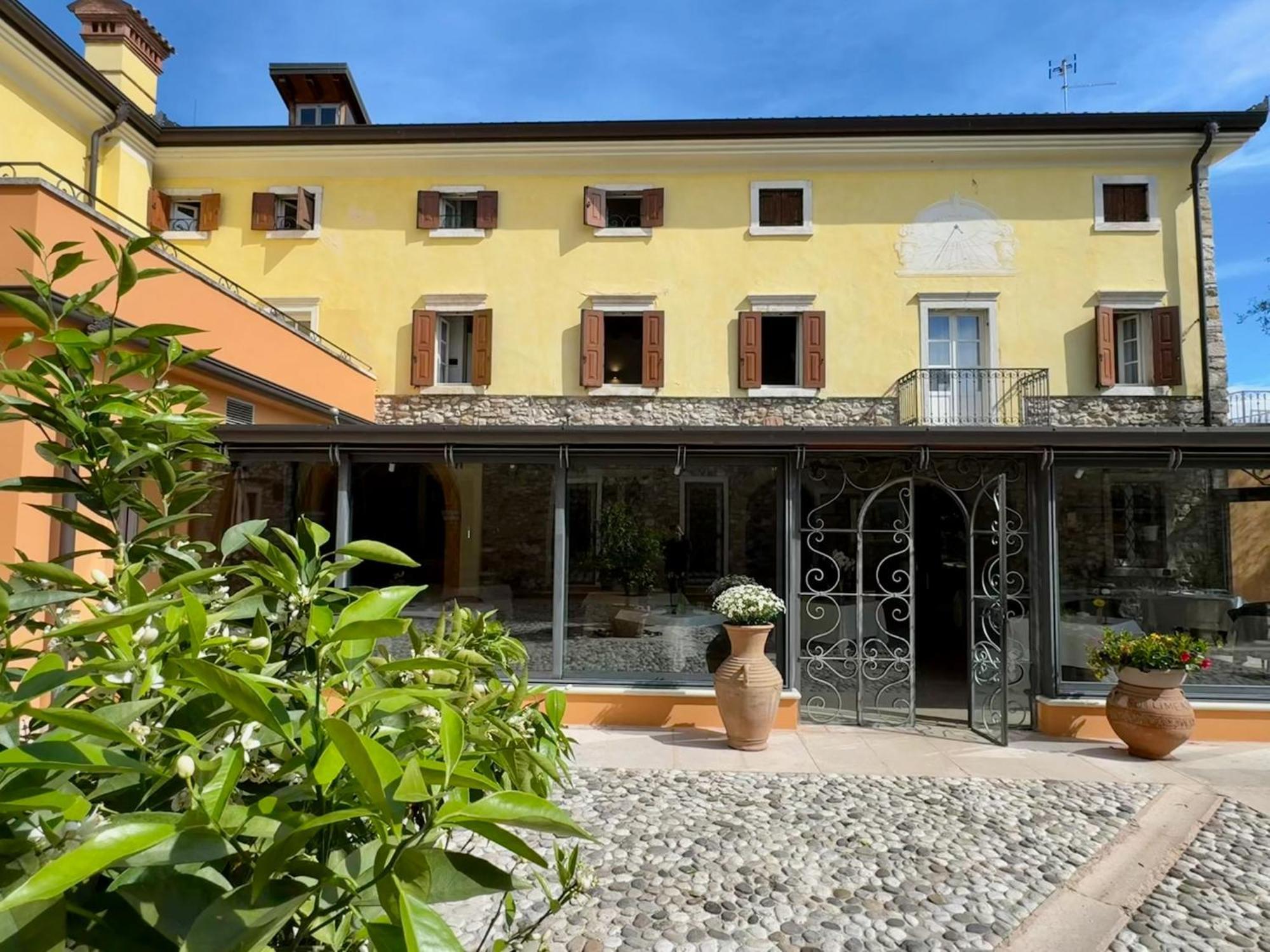 Corte Impero Hotel & Restaurant Affi Eksteriør bilde