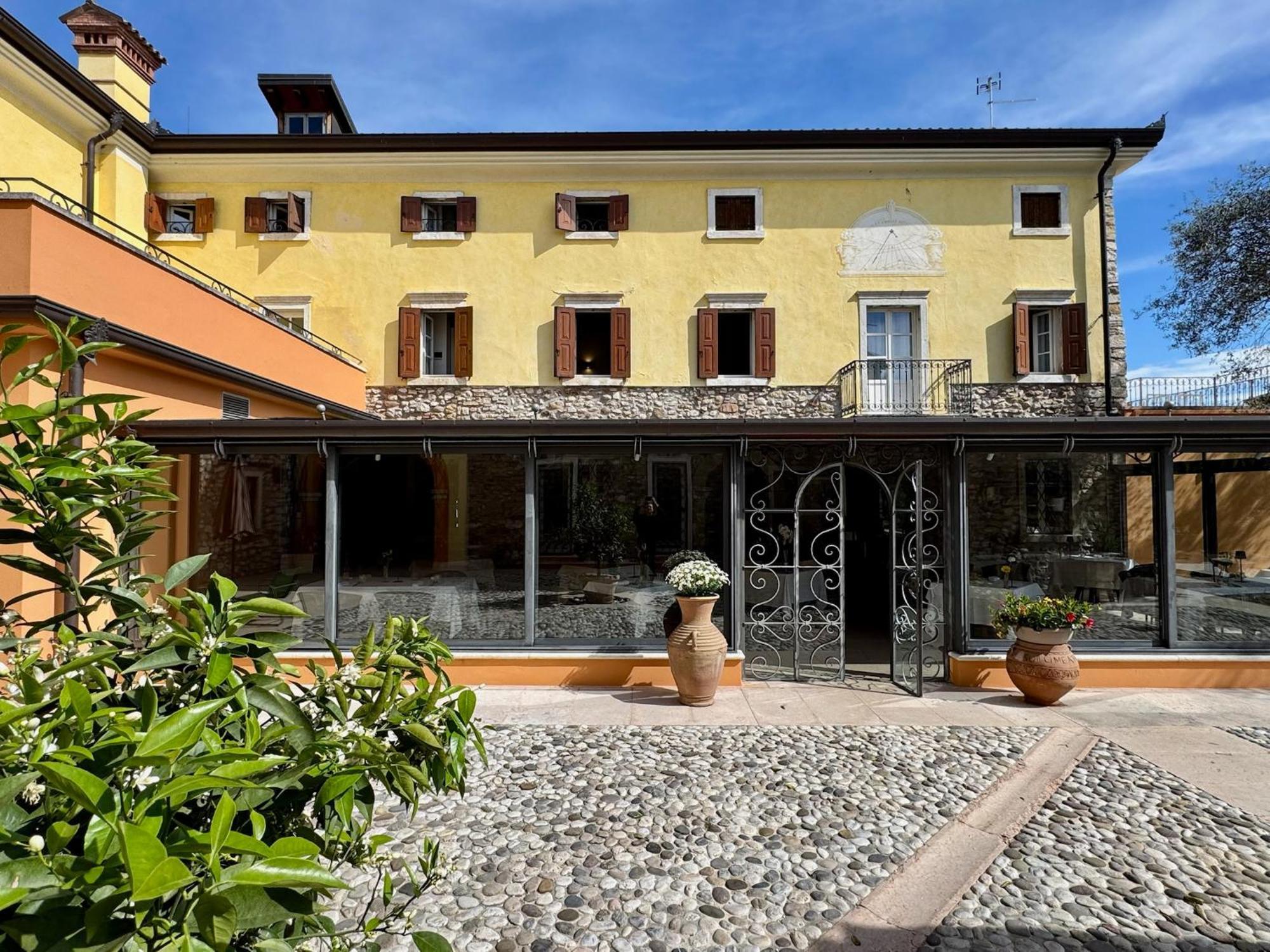Corte Impero Hotel & Restaurant Affi Eksteriør bilde