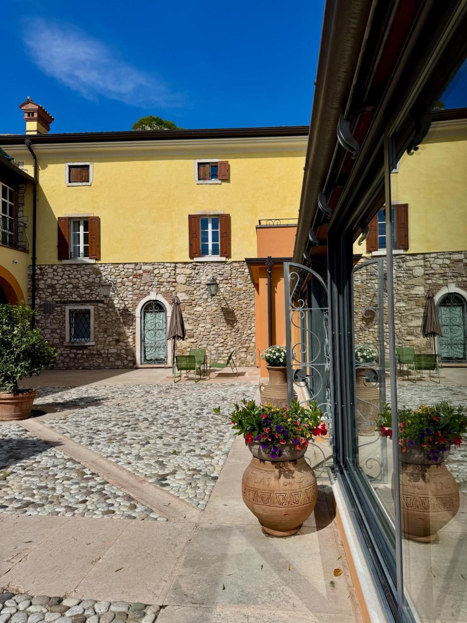 Corte Impero Hotel & Restaurant Affi Eksteriør bilde